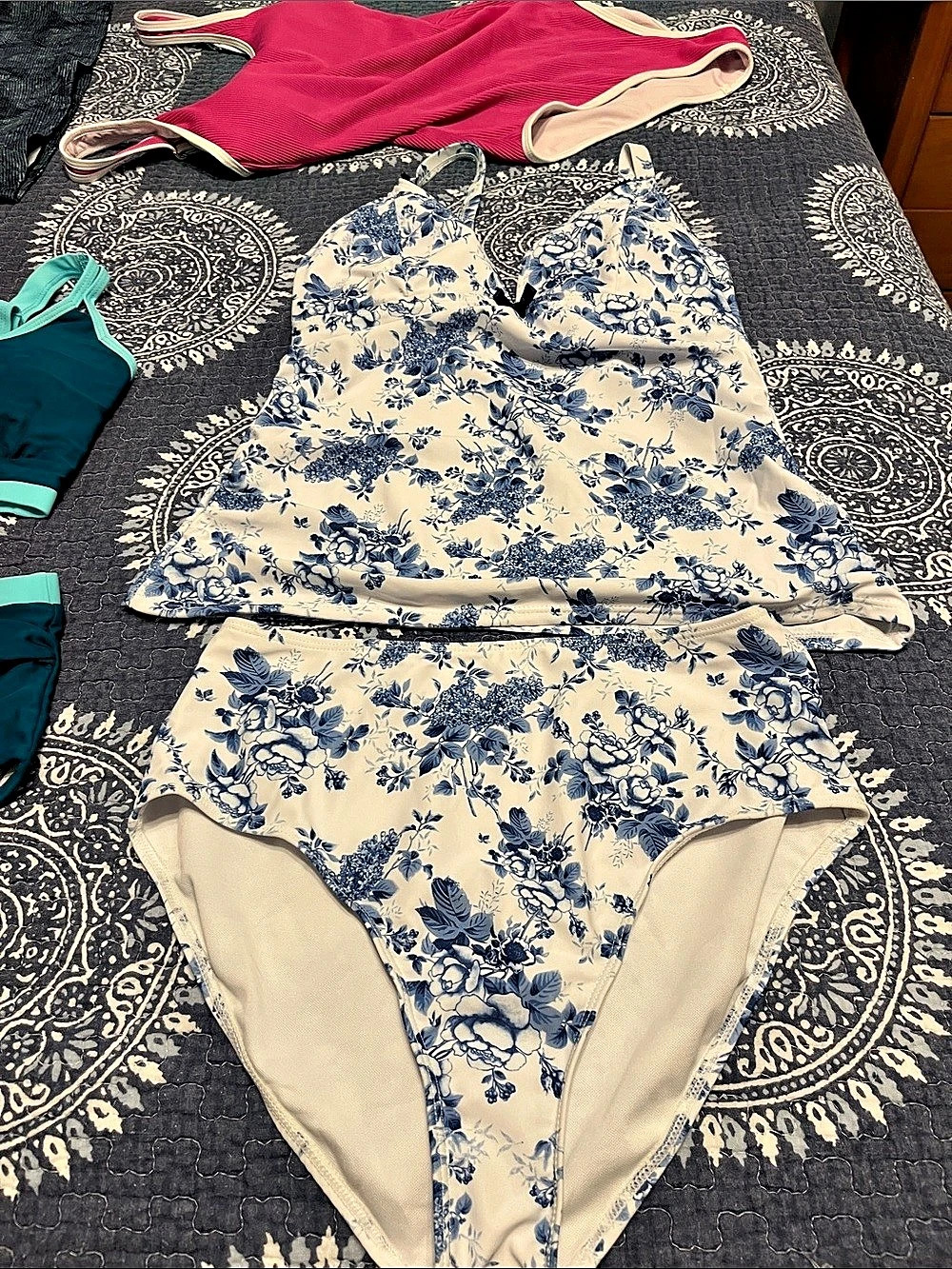Bundle of 3 swimsuits and tank top medium